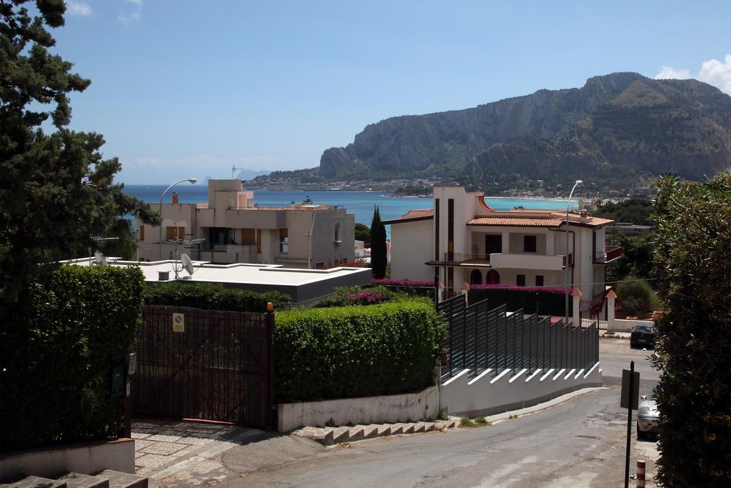 Halley House Mondello Exterior foto